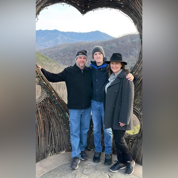 Meet The Posher! Louise... - Picture 2 of 16